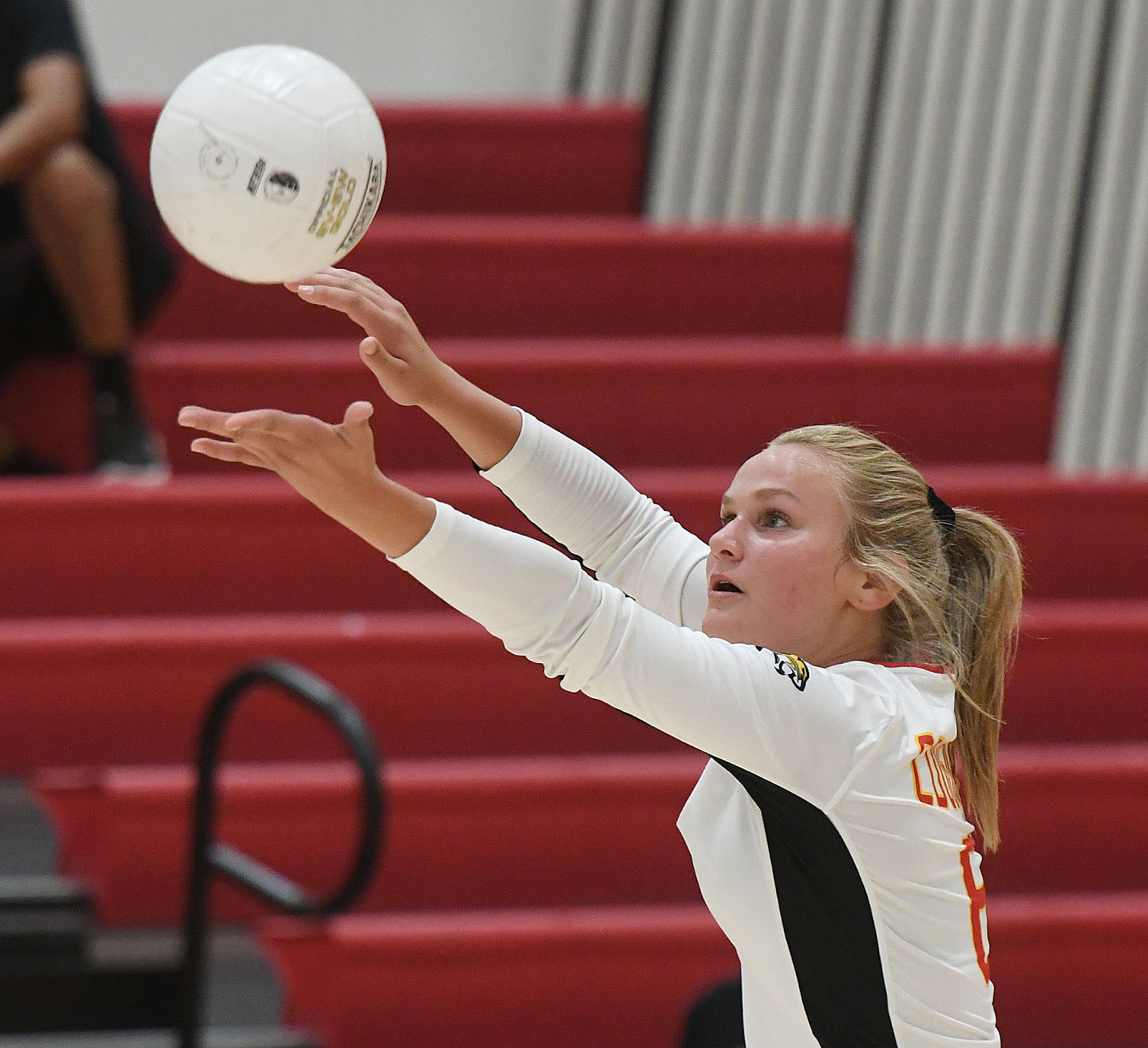 090419-s-volleyball 24.JPG